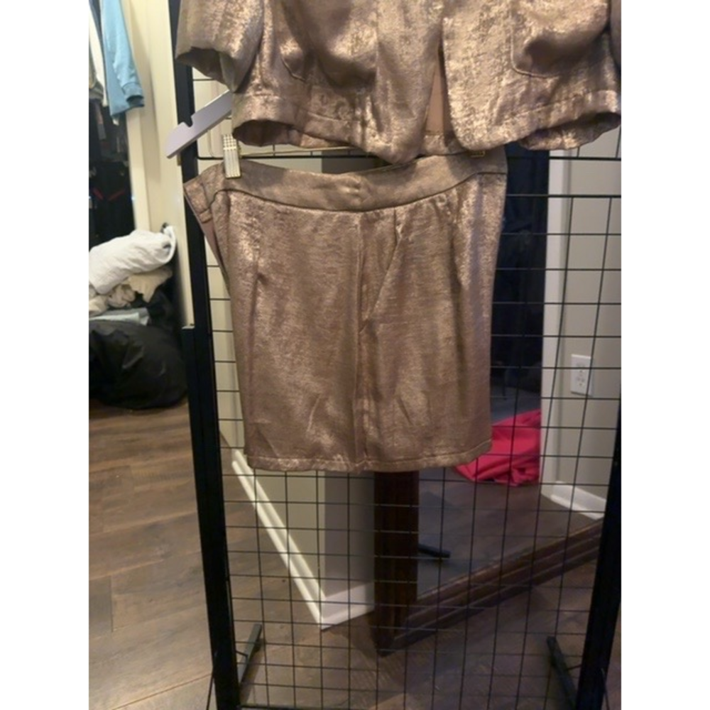 Gk Florid, User: martinezstacy71@gmail.com Blazer and Short Set thin Material pe - Picture 4 of 4